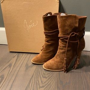 Joie suede booties. SiZe 40